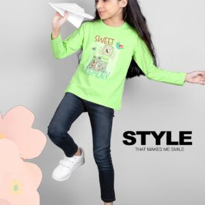 Green t-shirt for girls Graphic Printed Regular length Round neck Long sleeves Knitted Size & Regular Fit