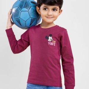 Full Sleeves and a fashionable style